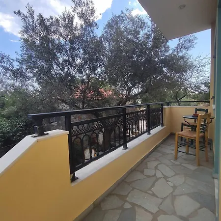 Eleni's Sunny Double With Balcony * Agia Kiriaki (Laconia)